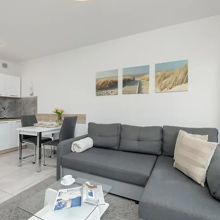 Modern Herberta By Rent Like Apartment
