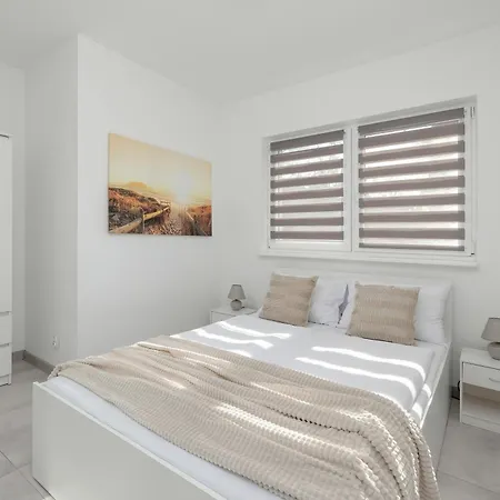 Modern Herberta By Rent Like