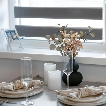 アパート Modern Herberta By Rent Like シフィノウイシチェ