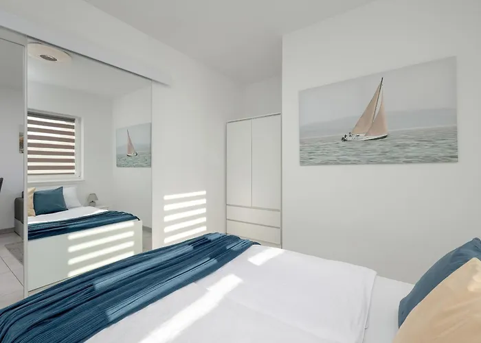 Modern Herberta By Rent Like