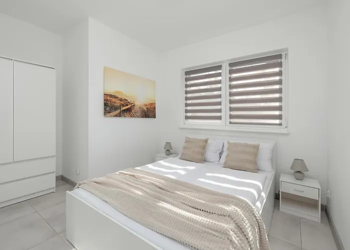 Modern Herberta By Rent Like